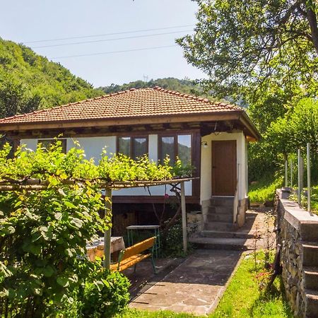 Holiday Home Lyubovo Габрово Екстериор снимка