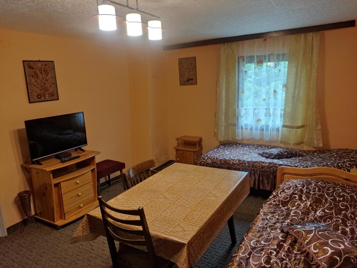 Holiday Home Lyubovo Габрово Екстериор снимка