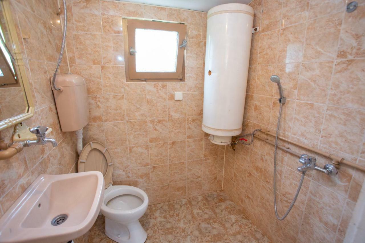 Holiday Home Lyubovo Габрово Екстериор снимка